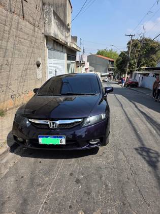 HONDA CIVIC 1.8 LXS 16V FLEX 4P MANUAL